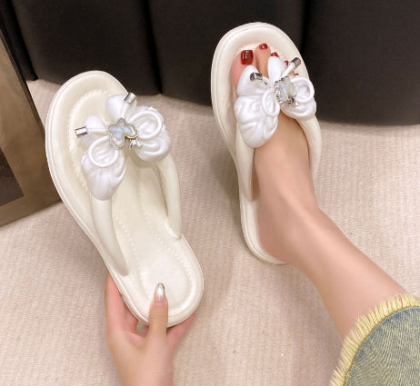 Women’s outdoor slippers, white slide with white floral butterfly bow embellishment