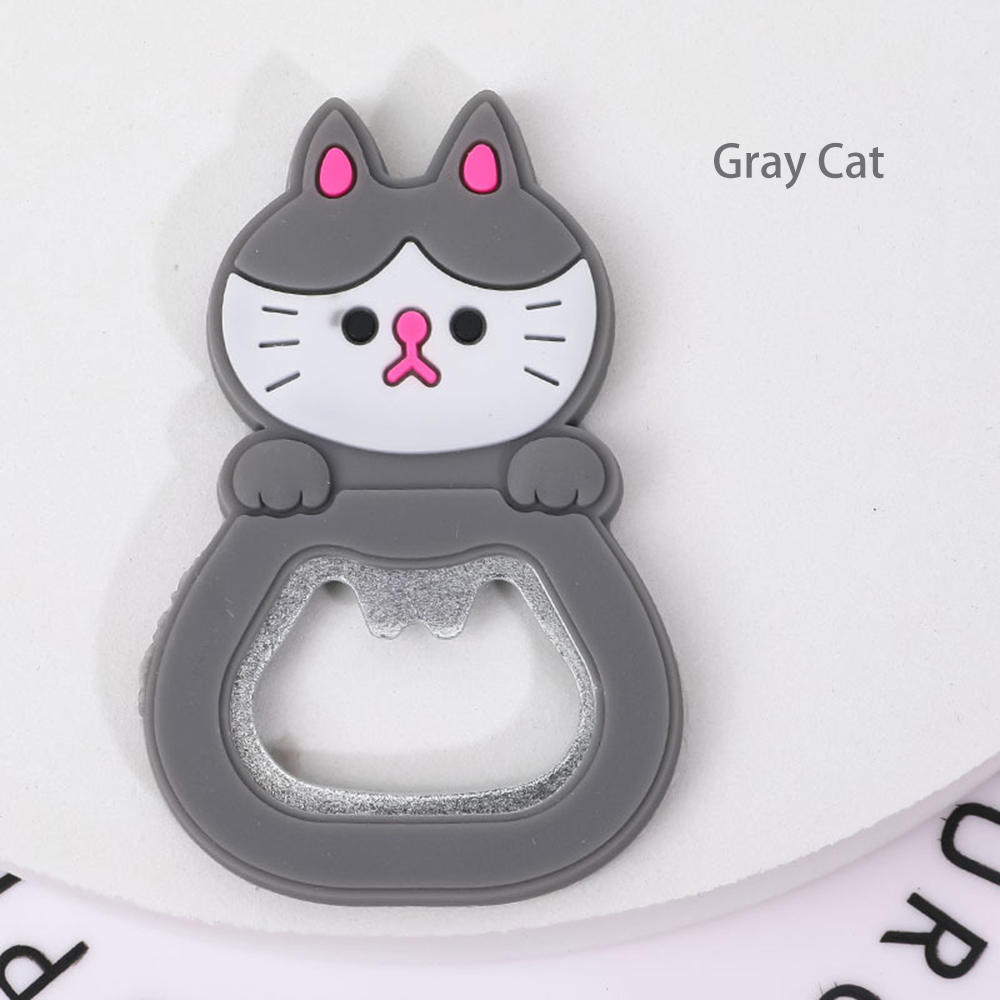 Gray cat can sealer with pink nose and textured gray magnet insert